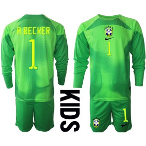 Brasilien Alisson Becker #1 Målmand Replika Babytøj Udebanesæt Børn VM 2022 Langærmet (+ Korte bukser)